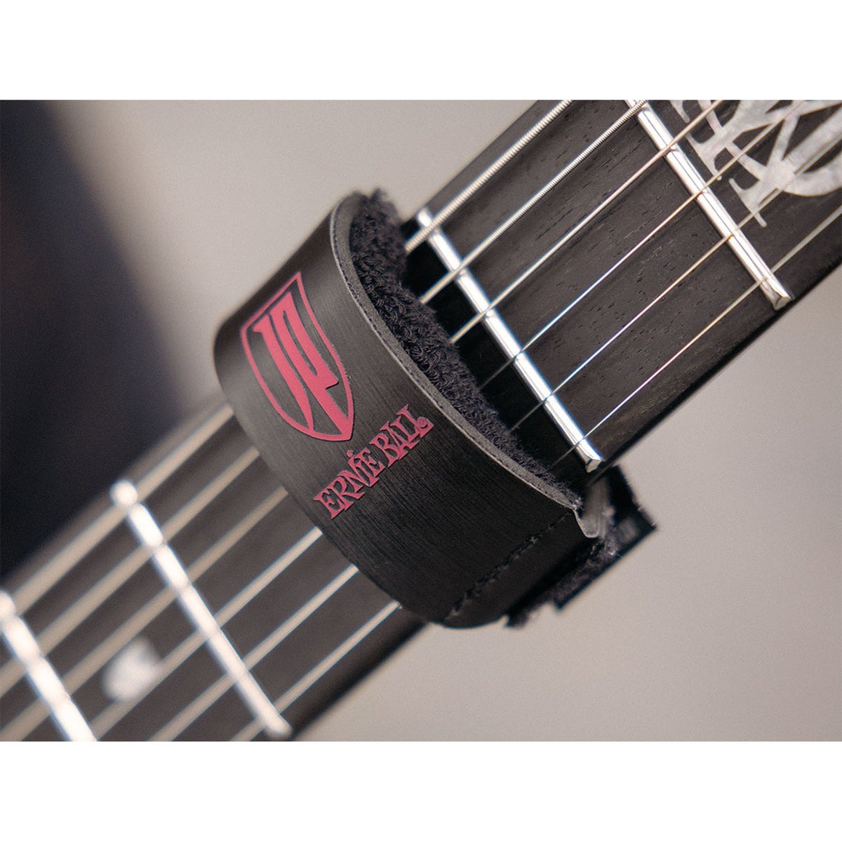Ernie Ball FretWrap by Gruv Gear Large String Dampener