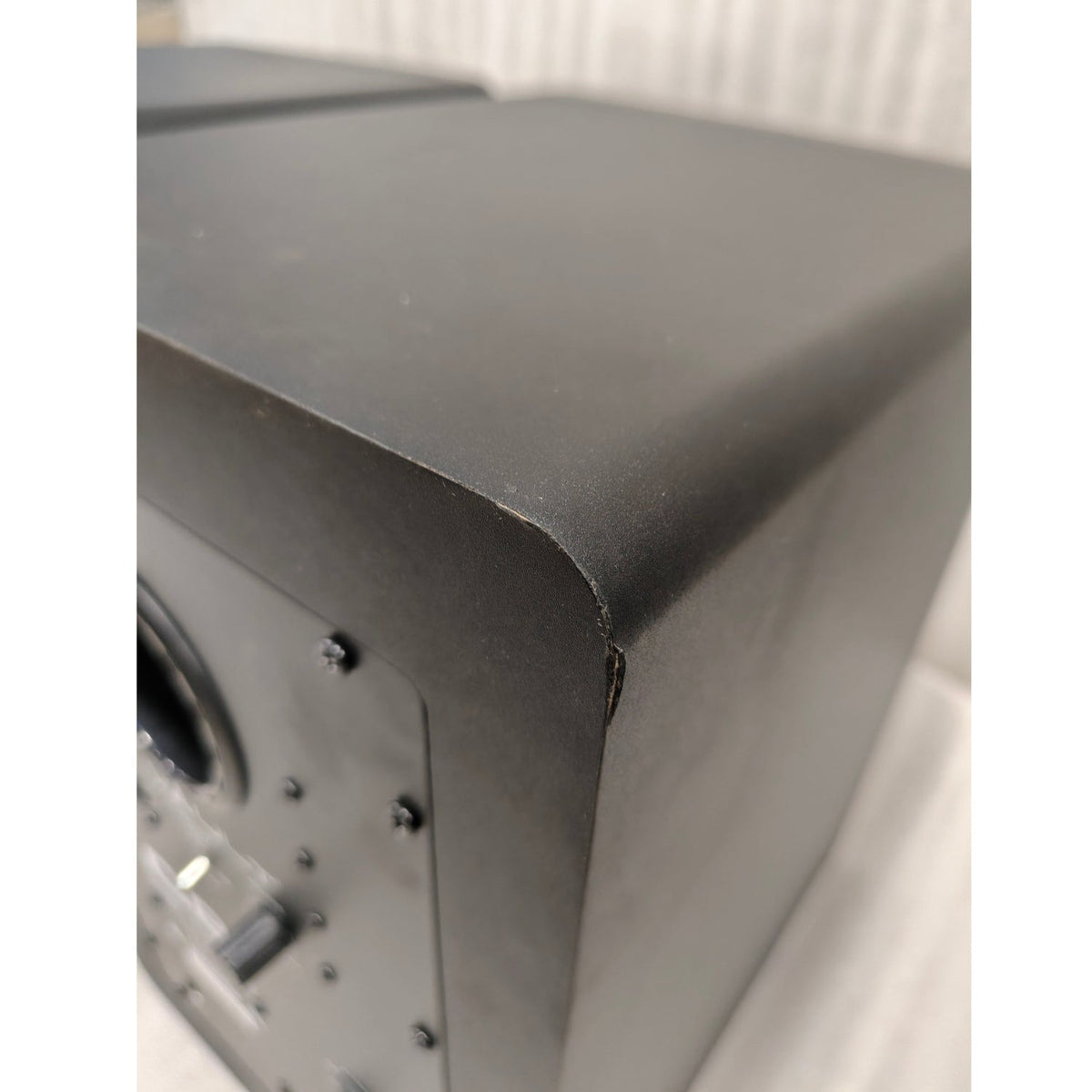 Vault C8 8-Inch Powered Studio Monitors - Pair - Open Box