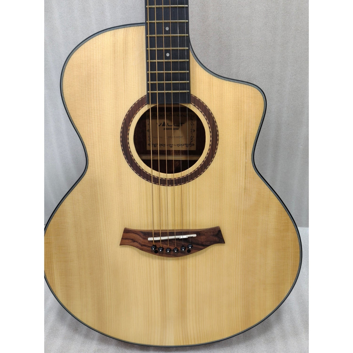 Vault EA40 41 inch Premium Solid Spruce-Top Cutaway Acoustic Guitar - Open Box B Stock