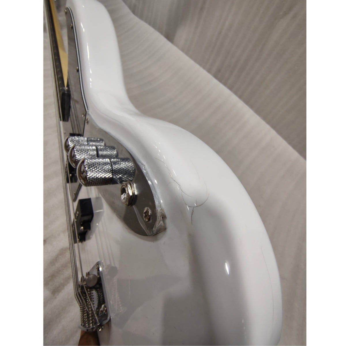Vault JB4 Jazz Bass 4-String Bass Guitar - Open Box B Stock
