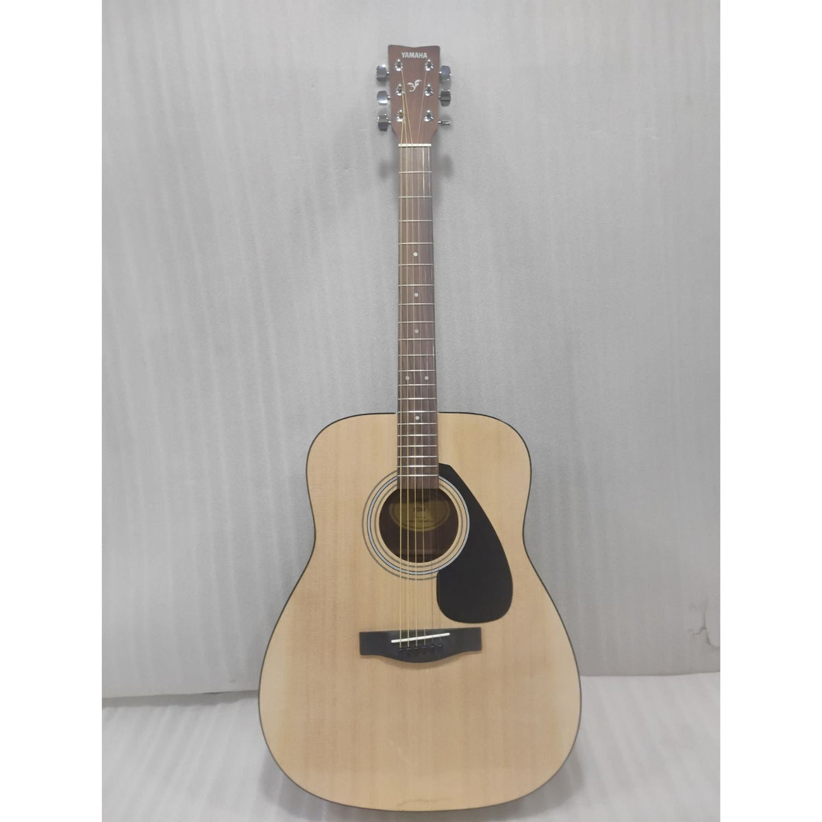 Yamaha F280 40 Inch Acoustic Guitar - Open Box B Stock