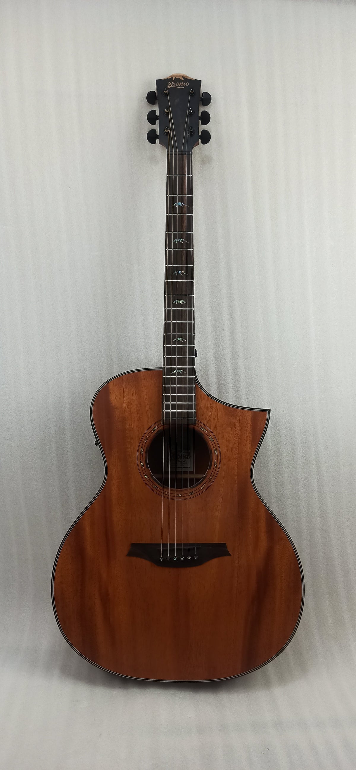 Bromo BAT4MCE Tahoma Series Solid Top 6 String Electro Acoustic Guitar - Open Box