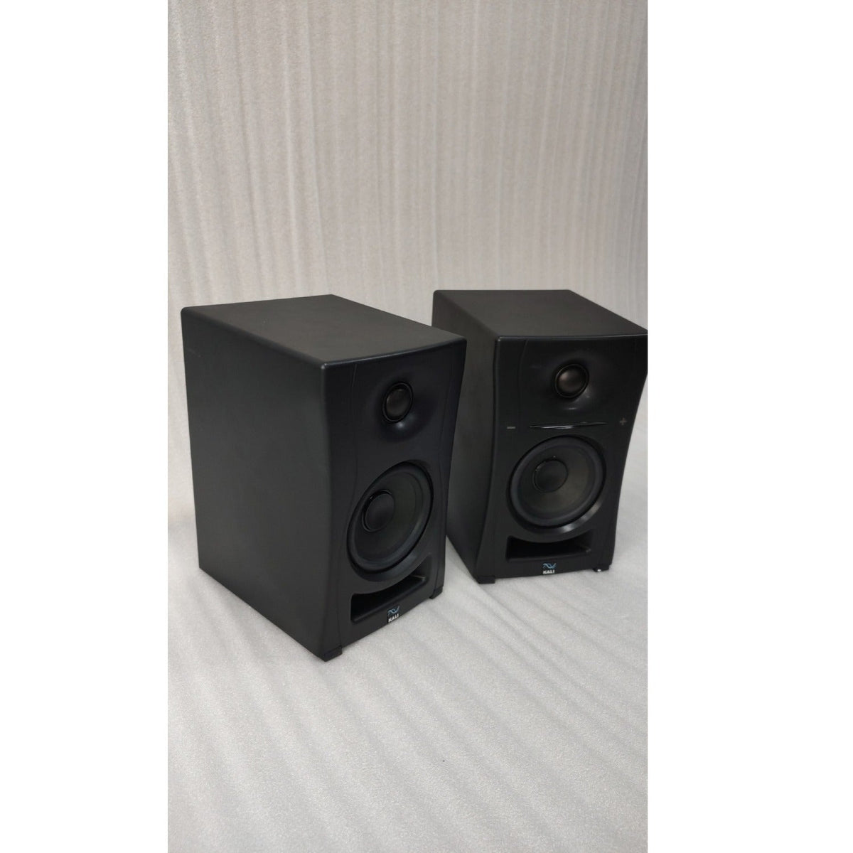 Kali Audio LP-UNF 4.5" Ultra Nearfield Powered Studio Monitors - Pair - Open Box