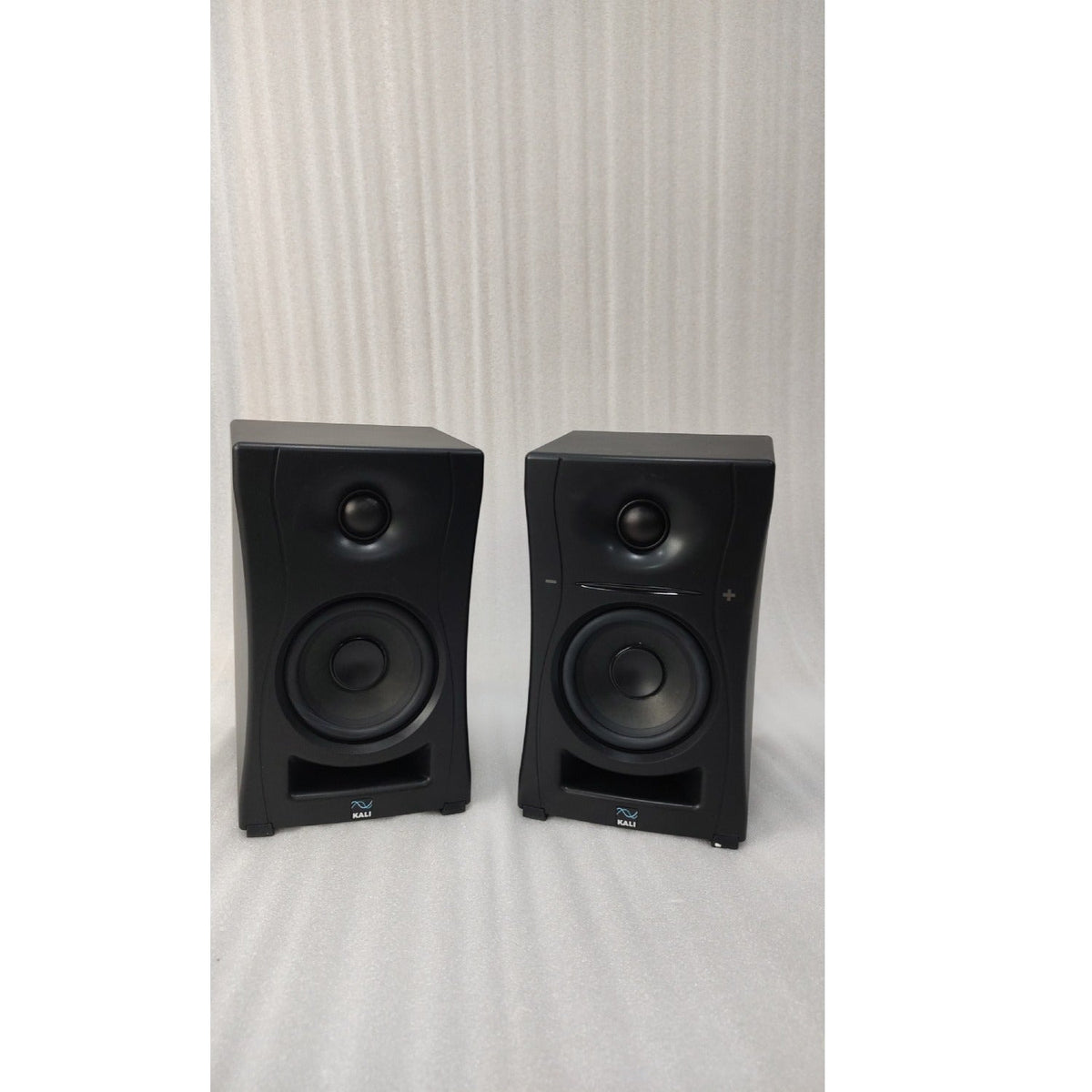 Kali Audio LP-UNF 4.5" Ultra Nearfield Powered Studio Monitors - Pair - Open Box