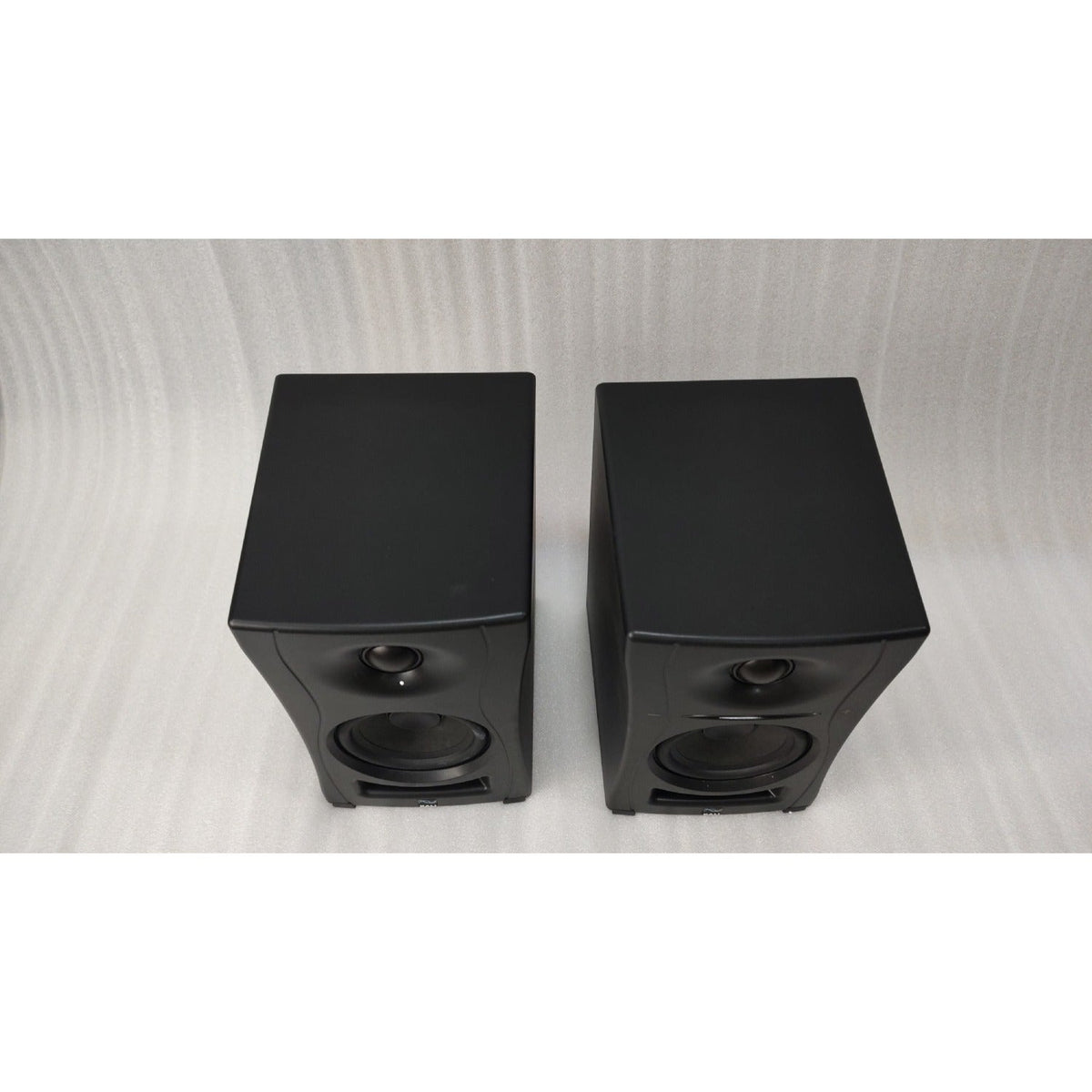 Kali Audio LP-UNF 4.5" Ultra Nearfield Powered Studio Monitors - Pair - Open Box