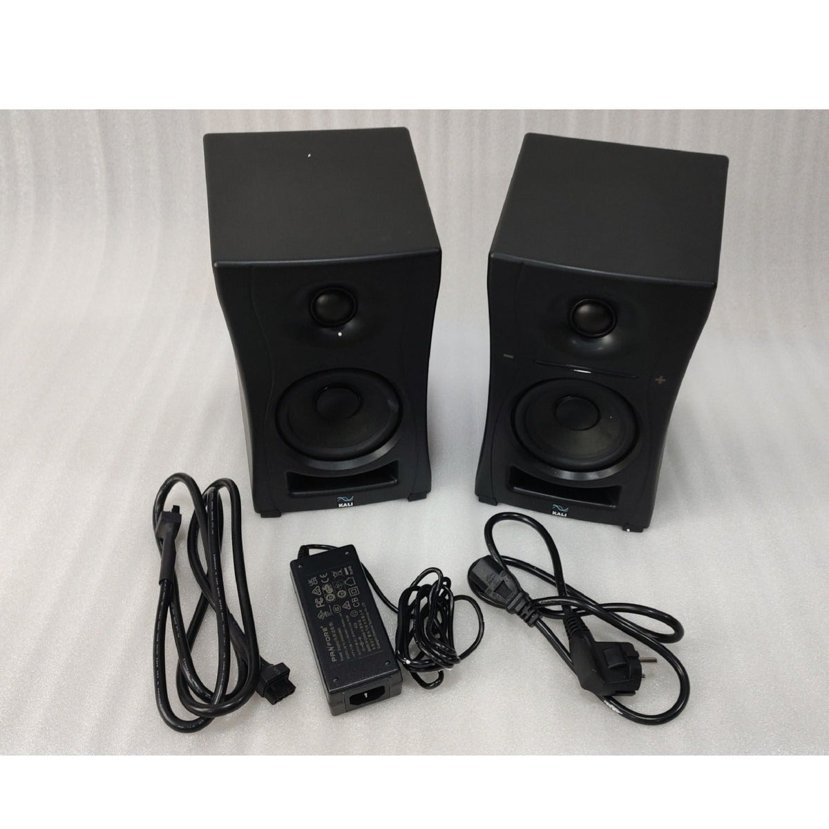 Kali Audio LP-UNF 4.5" Ultra Nearfield Powered Studio Monitors - Pair - Open Box
