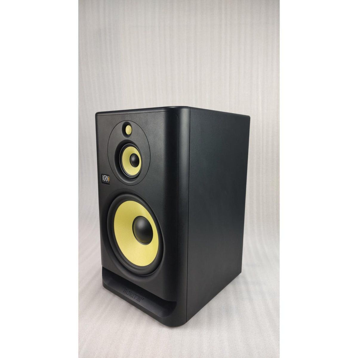 KRK ROKIT 10-3 G4 10inch Tri-Amp Mid-Field Powered Studio Monitor Speaker - Single - Open Box