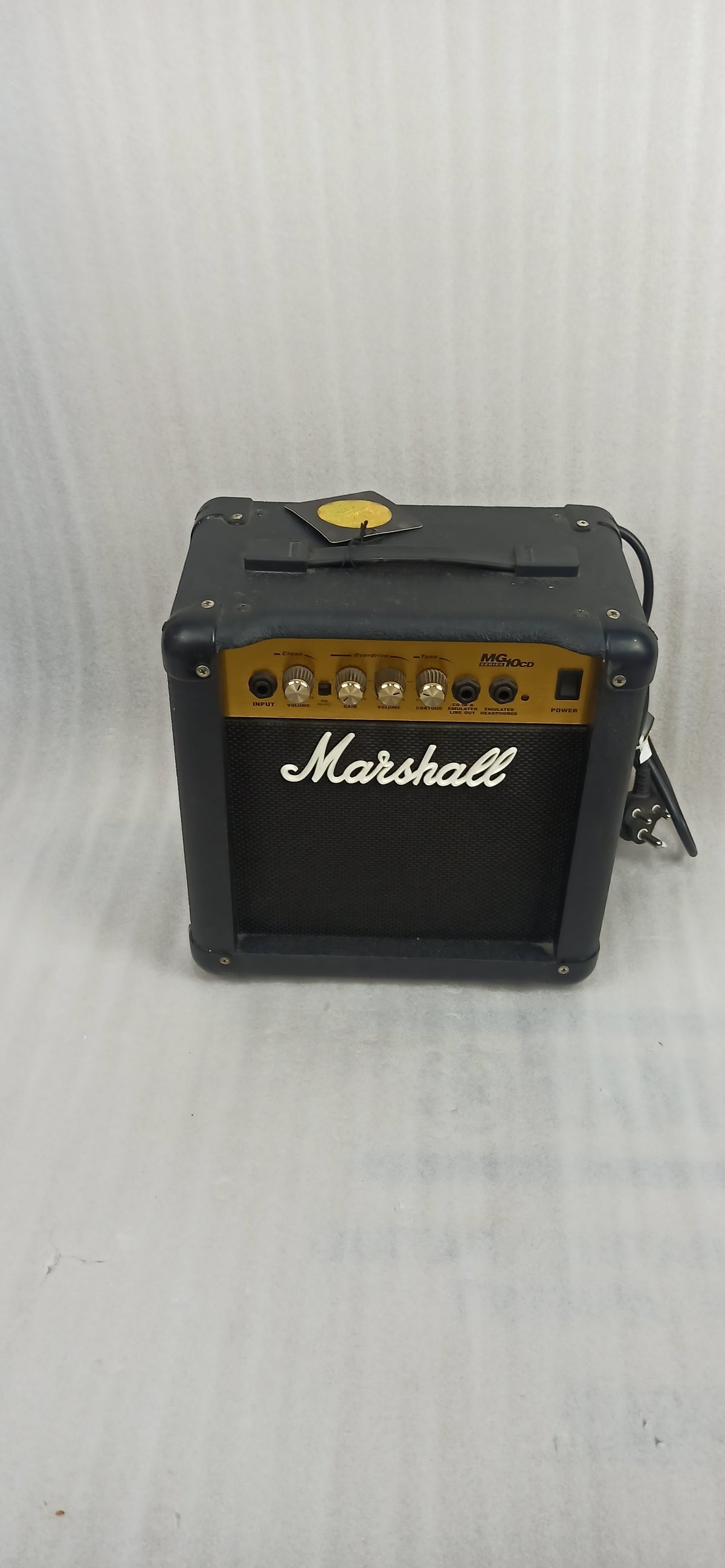Marshall MG-15G Gold Series 15-Watts Combo Guitar Amplifier - Open Box
