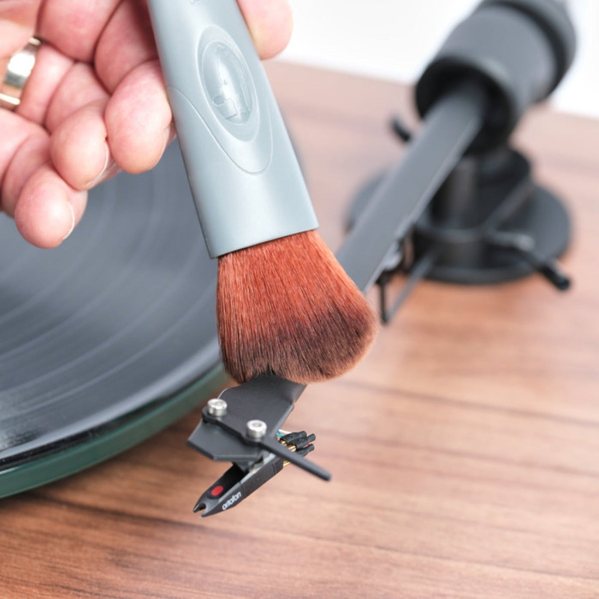 Music Nomad MN890 6 in 1 Vinyl Record Cleanig & Care Kit