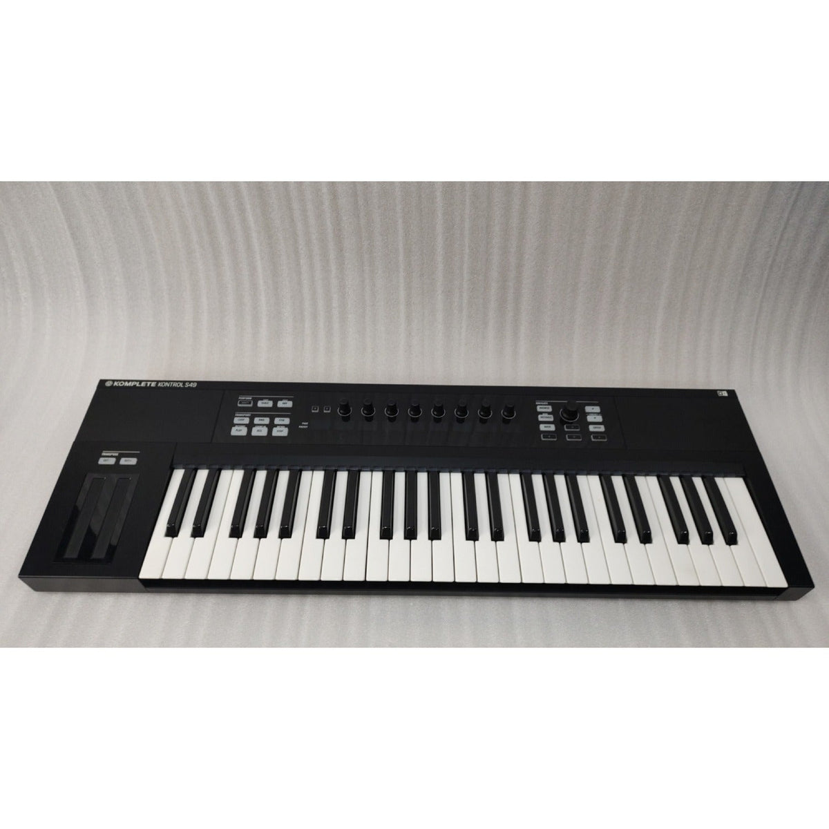 Native Instruments Komplete Kontrol S49 MK1 Midi Keyboard with Free Upgrade To Komplete 12 Select - Open Box