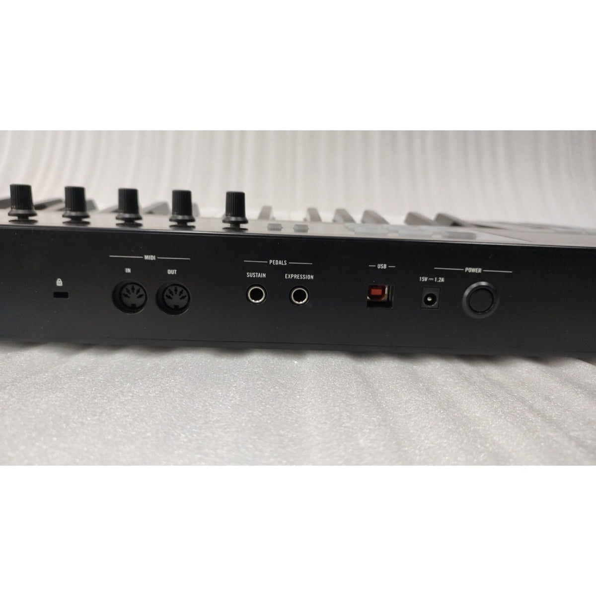 Native Instruments Komplete Kontrol S49 MK1 Midi Keyboard with Free Upgrade To Komplete 12 Select - Open Box