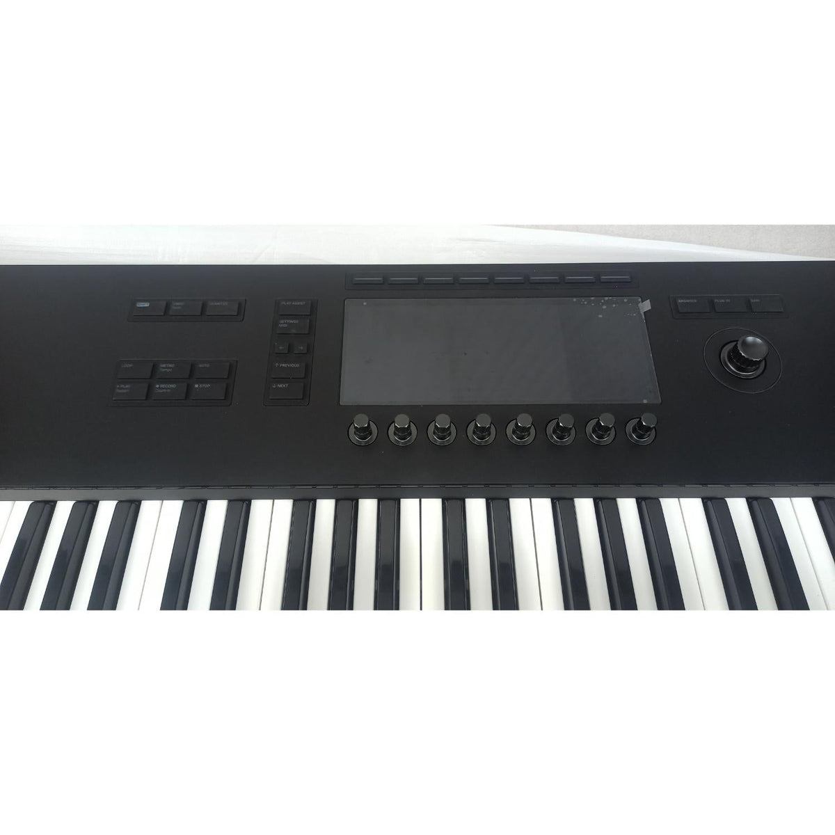 Native Instruments Komplete Kontrol S61 MK3 Midi Keyboard - Open Box
