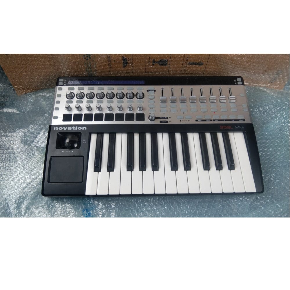 Novation 25 SL MkII 25 Key USB Midi Keyboard - Open Box B Stock