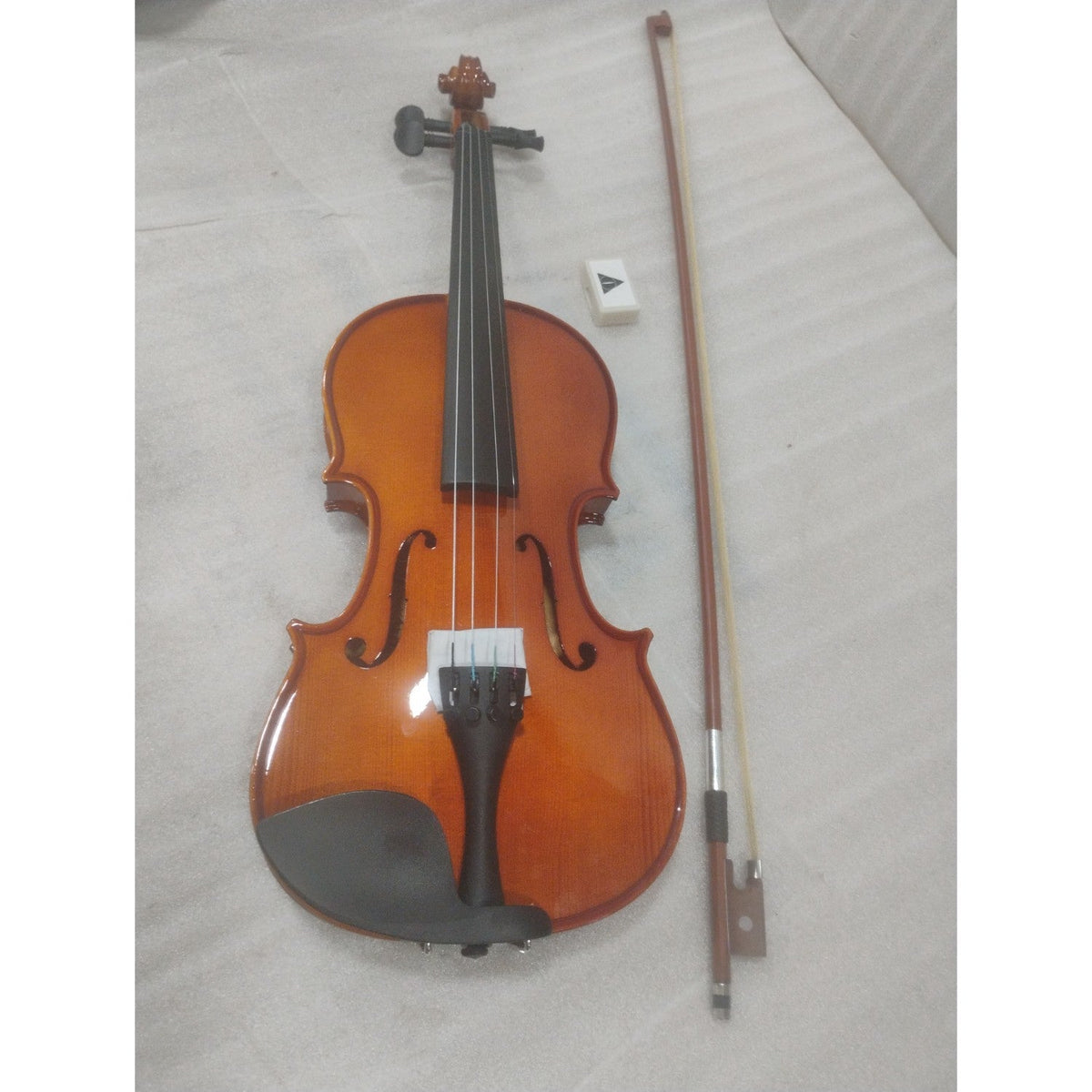Vault Fiddler 4/4 Violin with Bow, Rosin & Case (Outfit) - Open Box