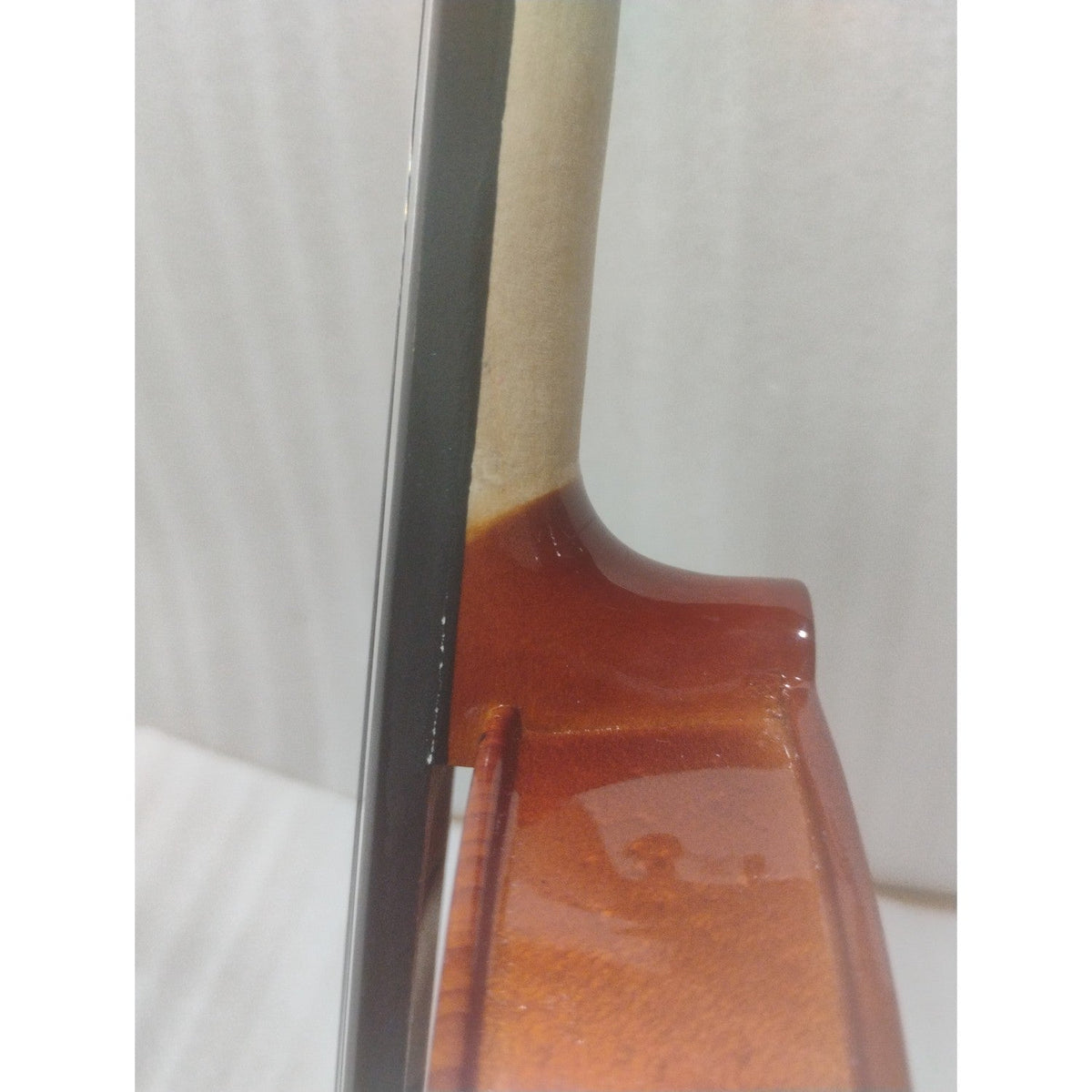 Vault Fiddler 4/4 Violin with Bow, Rosin & Case (Outfit) - Open Box