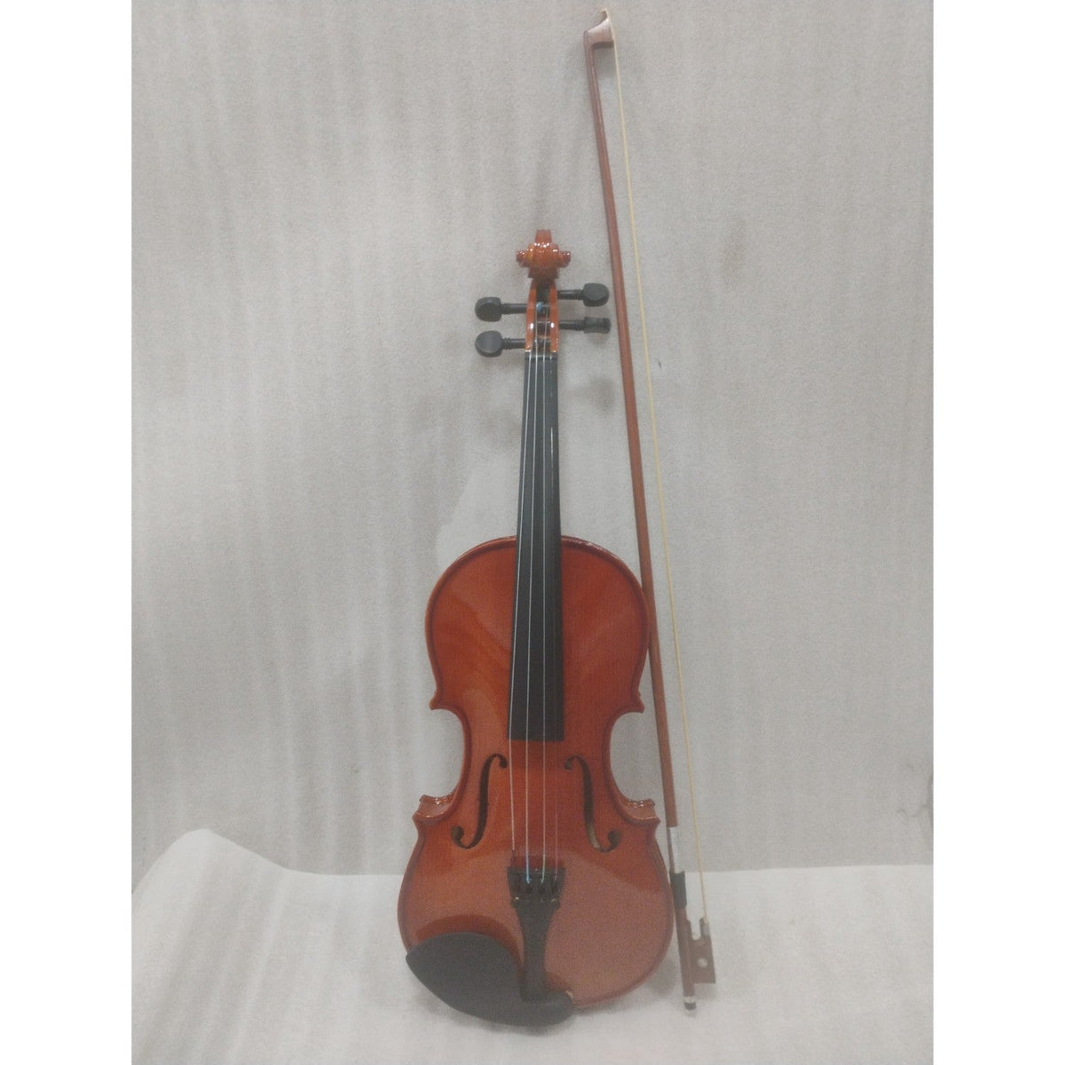 Vault Fiddler 4/4 Violin with Bow, Rosin & Case (Outfit) - Open Box