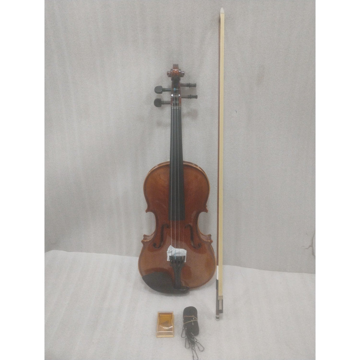 Vault Artisan Solid Body 4/4 Violin with Bow, Rosin & Case (Outfit) - Open Box B Stock