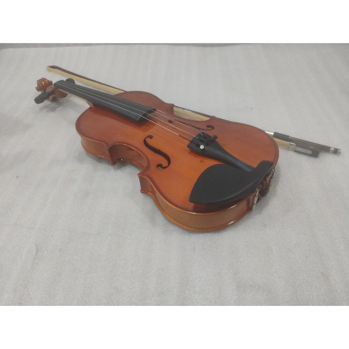 Vault Fiddler 4/4 Violin with Bow, Rosin & Case (Outfit) - Open Box