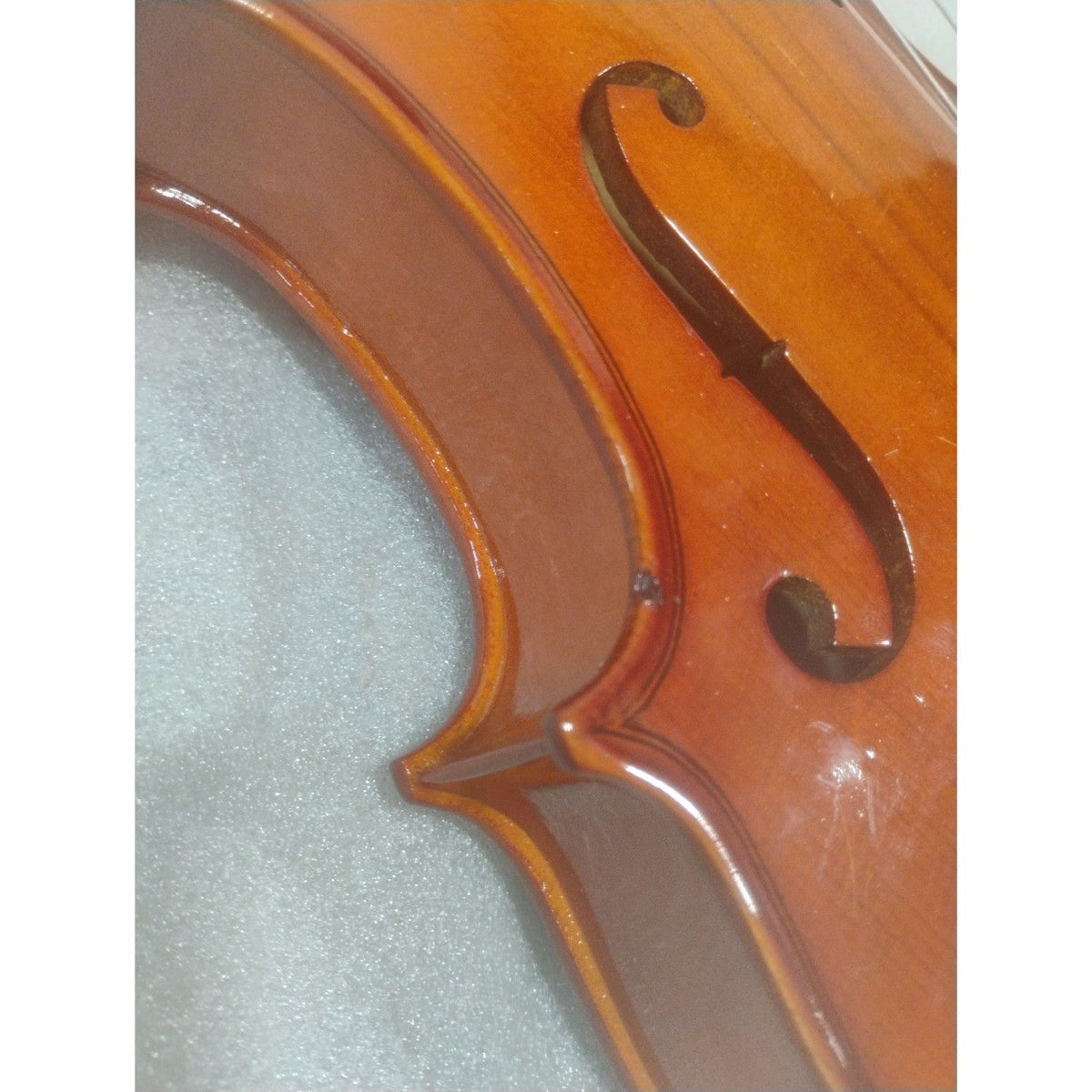 Vault Fiddler 4/4 Violin with Bow, Rosin & Case (Outfit) - Open Box