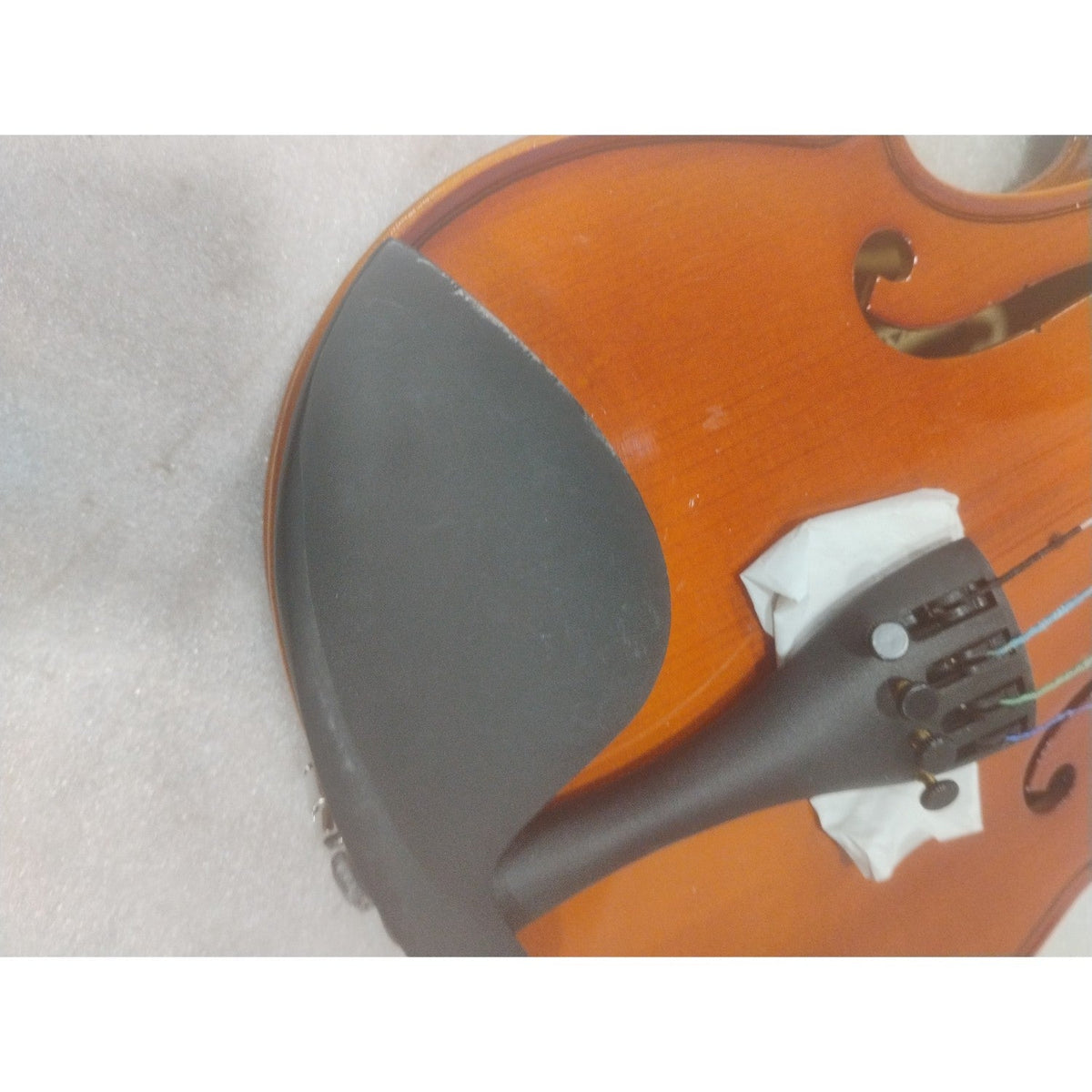 Vault Fiddler 4/4 Violin with Bow, Rosin & Case (Outfit) - Open Box