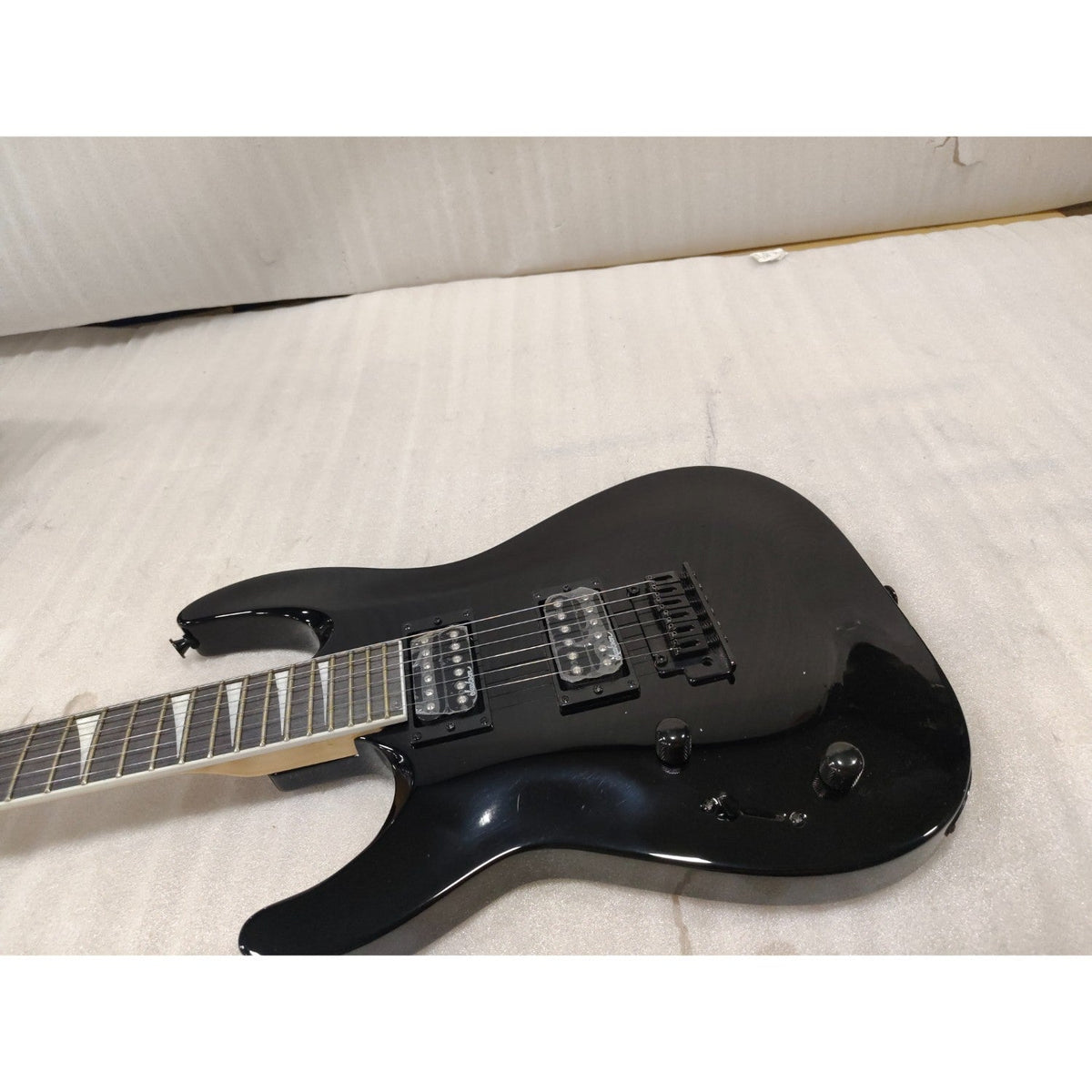 Jackson JS22 DKA LH Electric Guitar - Black - Open Box