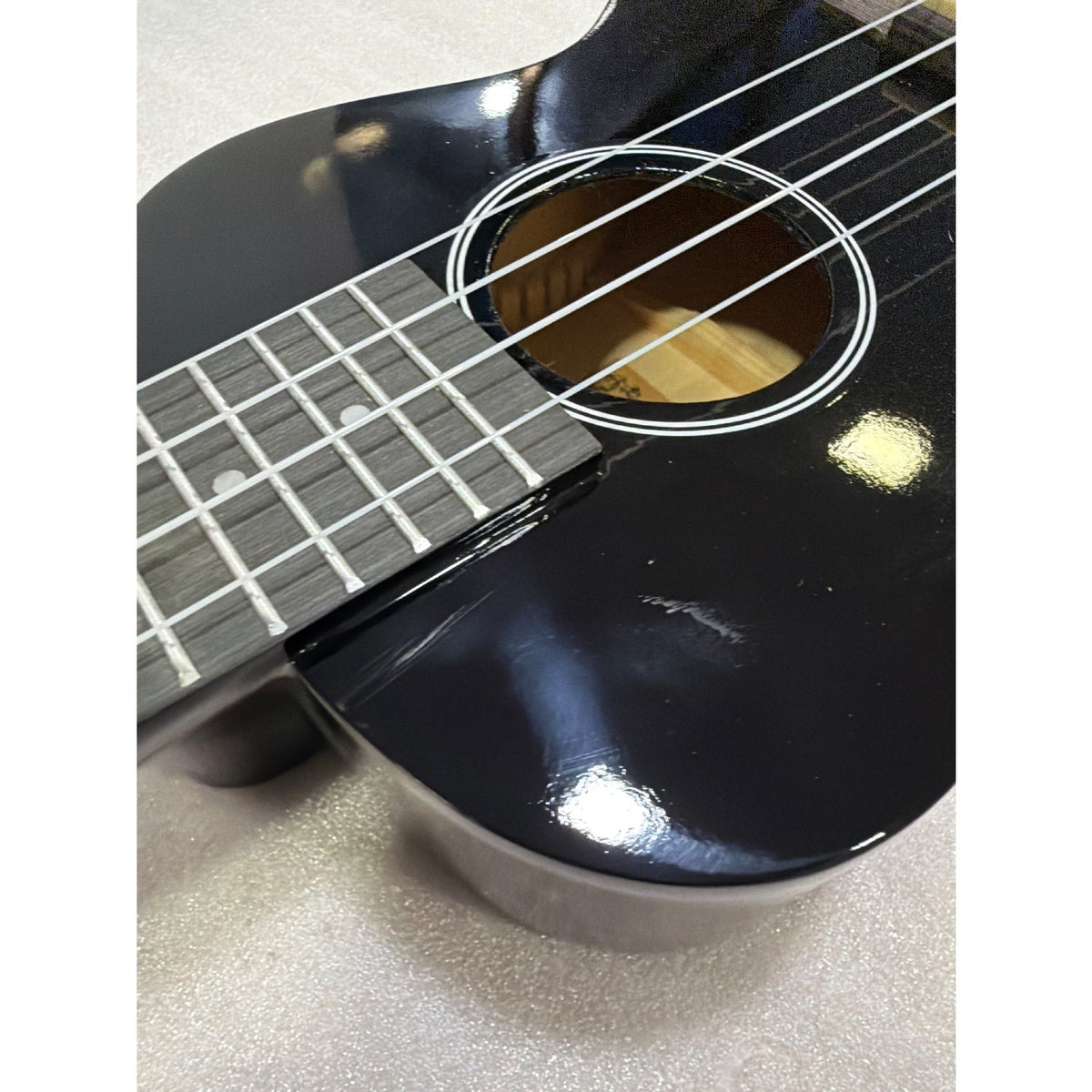 Vault UK-003 Concert Colourful Ukulele 23 inch With Gig Bag - Open Box