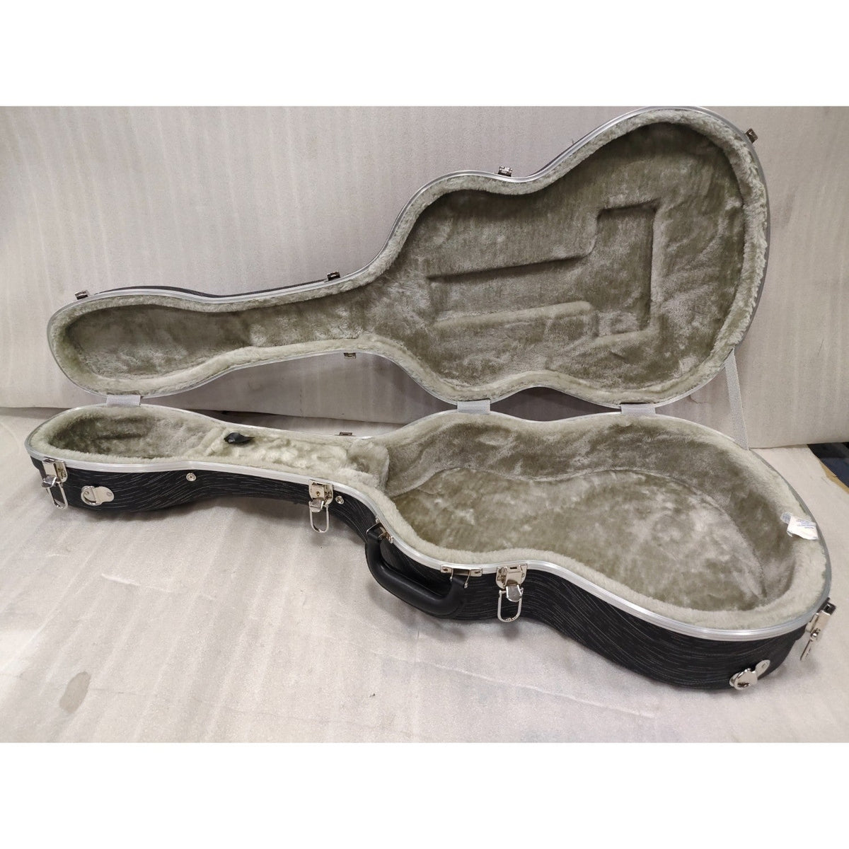 Bajaao Classical Guitar Lightweight ABS Case - Open Box