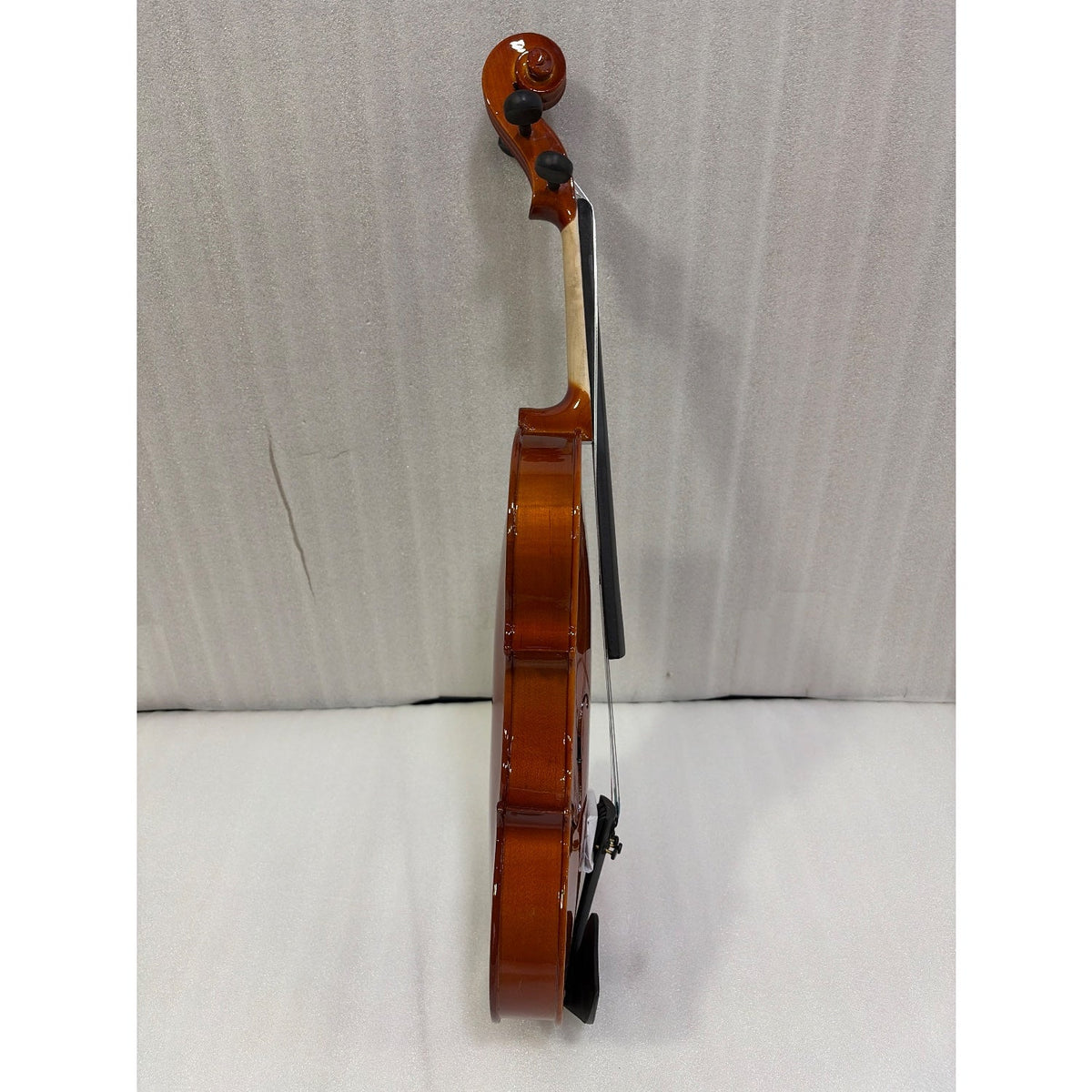 Vault Fiddler 4/4 Violin with Bow, Rosin & Case (Outfit) - Open Box