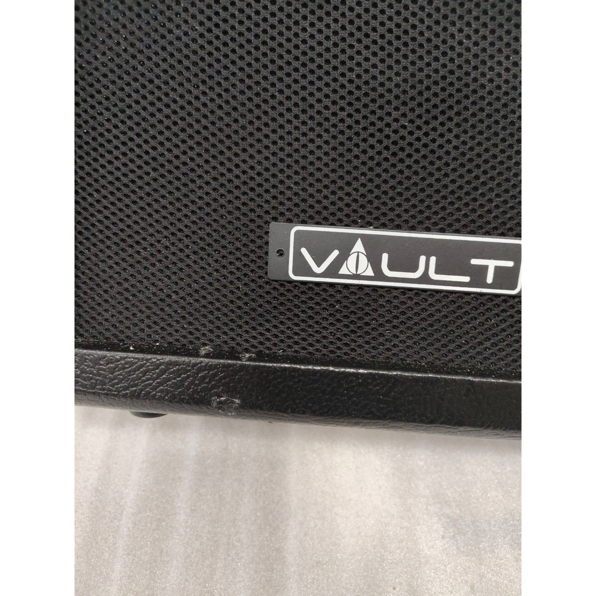 Vault Frenzy 20 Watt Combo Guitar Amplifier with Analog Distortion, Reverb & Delay All Playable Together - Open Box A Stock