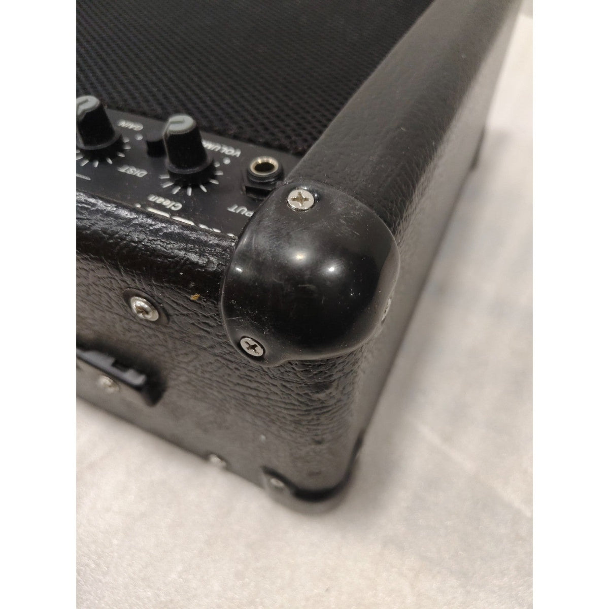 Vault Frenzy 20 Watt Combo Guitar Amplifier with Analog Distortion, Reverb & Delay All Playable Together - Open Box A Stock