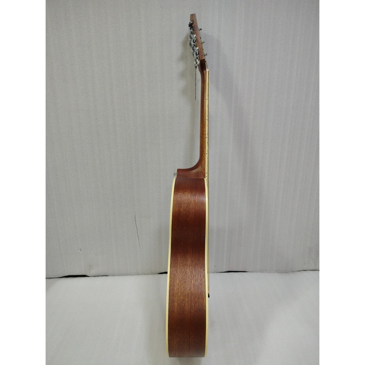 Ibanez MD39C 39 inch Cutaway Acoustic Guitar with Strap, Picks, Polishing Cloth & Ebook - Duplicate - Open Box