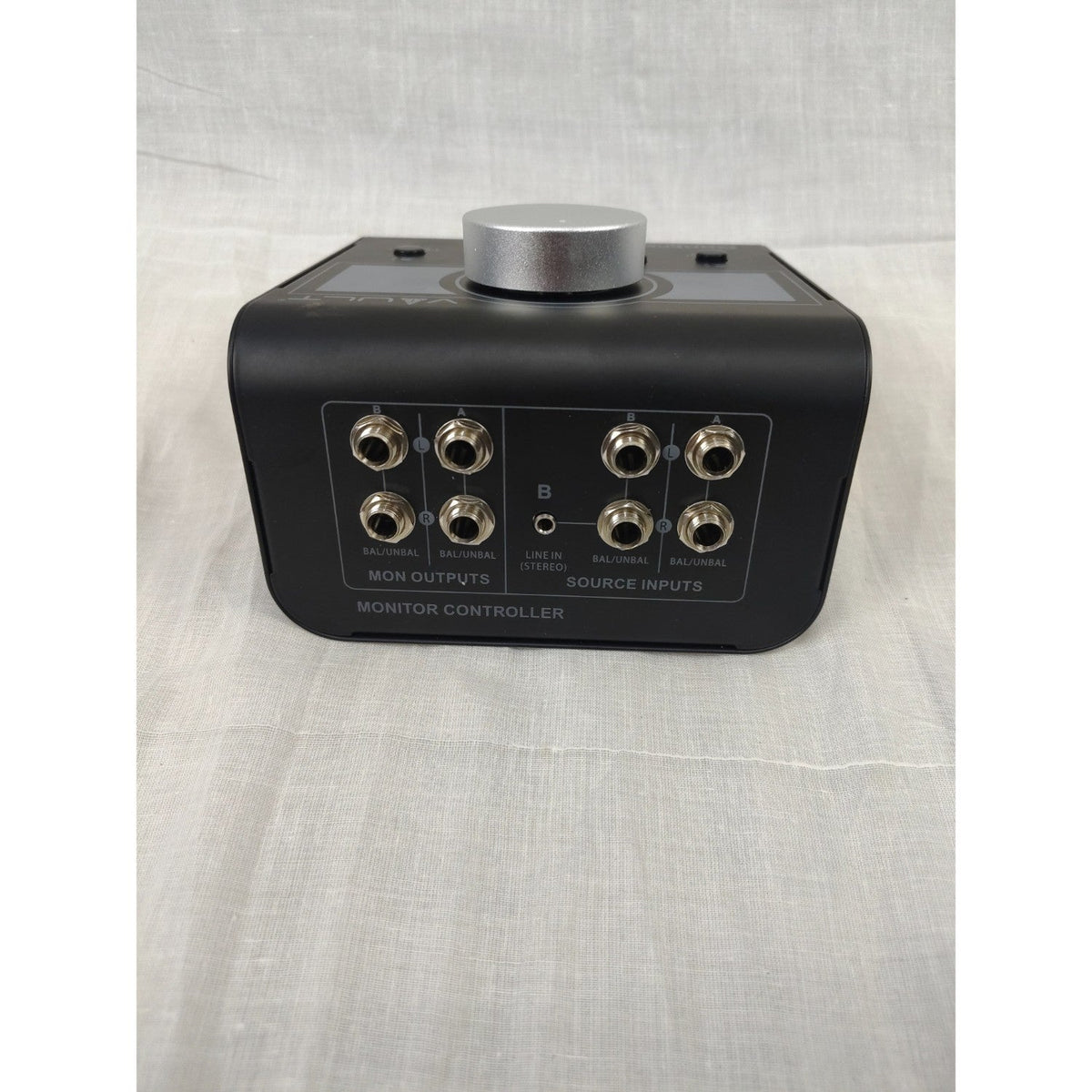 Vault Control2 Passive Studio Monitor Controller - Open Box