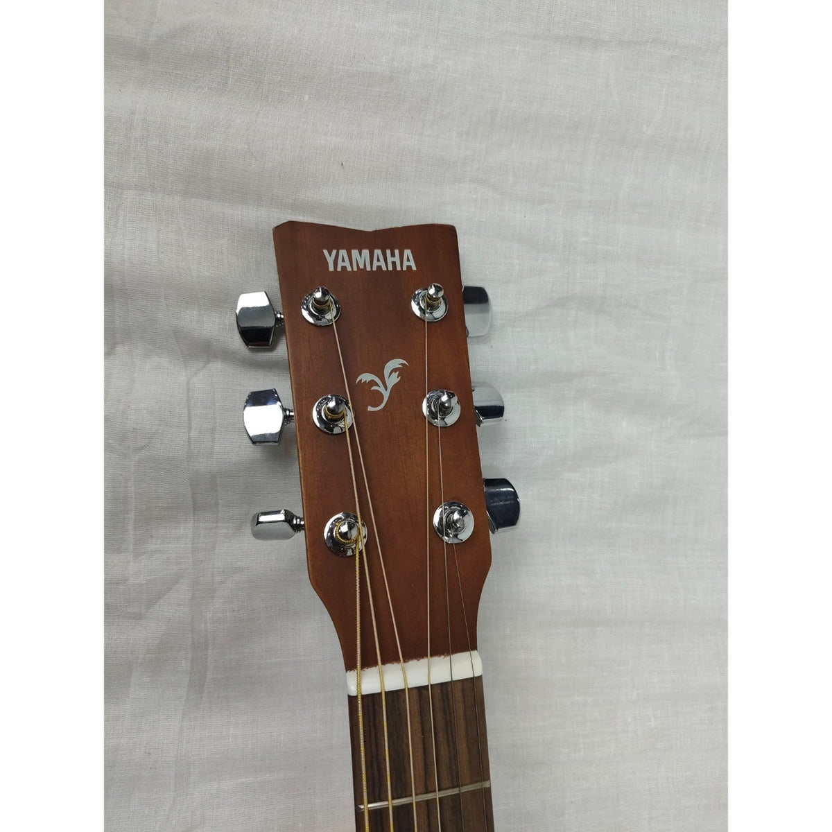 Yamaha F280 40 Inch Acoustic Guitar - Open Box