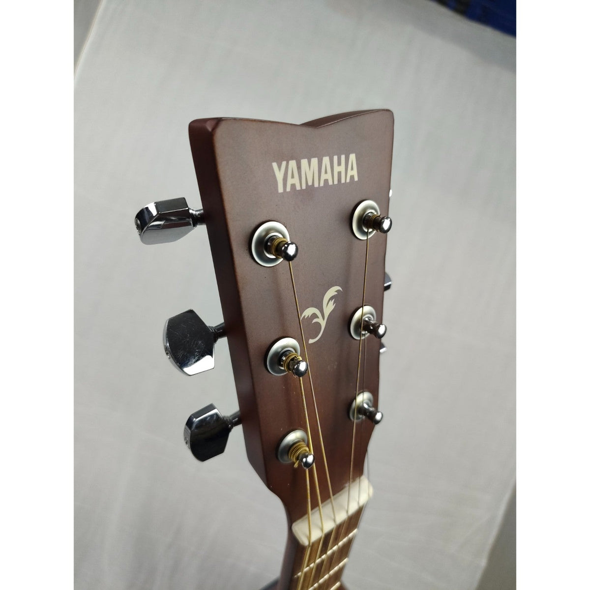 Yamaha F280 40 Inch Acoustic Guitar - Open Box