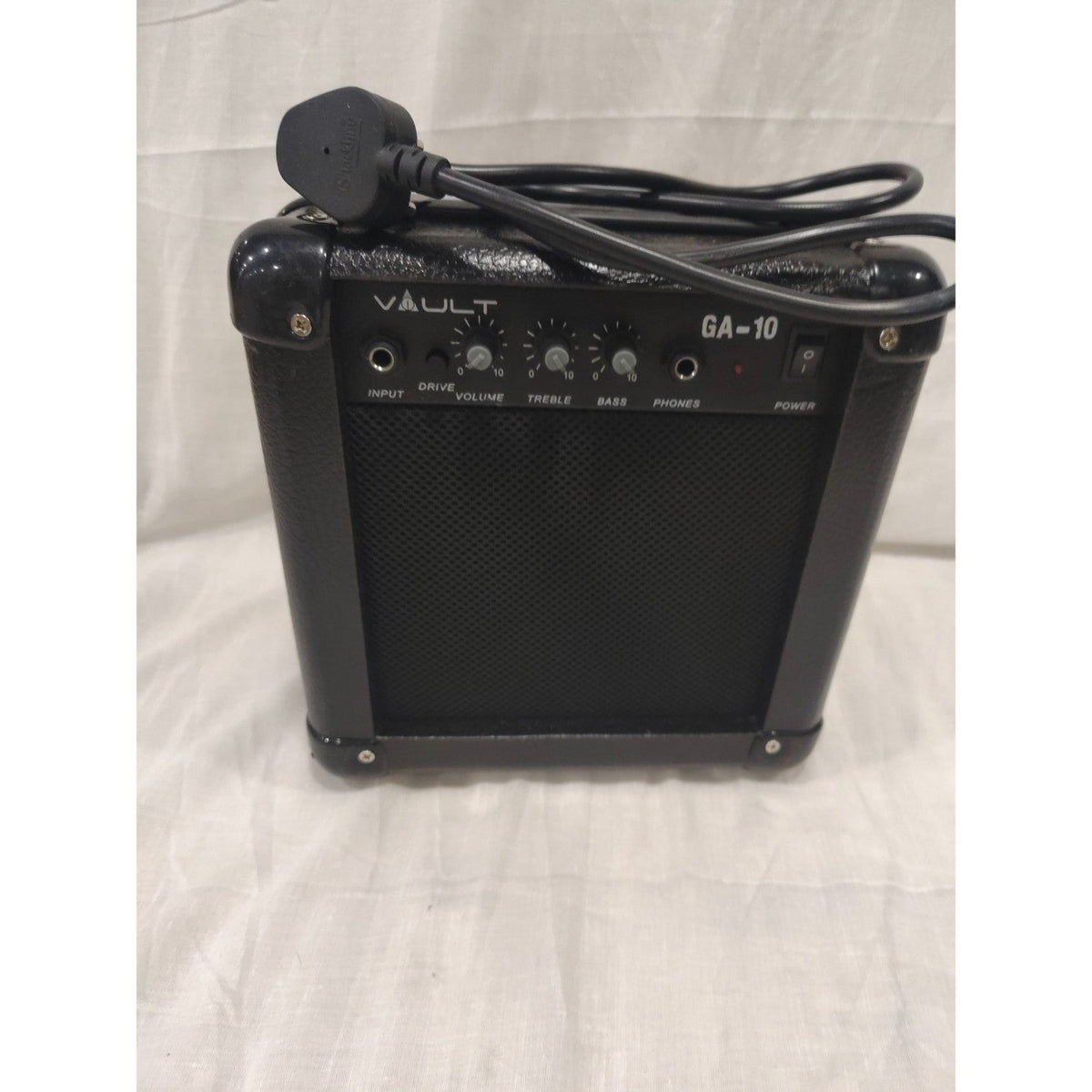 Vault GA10 Guitar Amplifier - 10 watts - Open Box A Stock