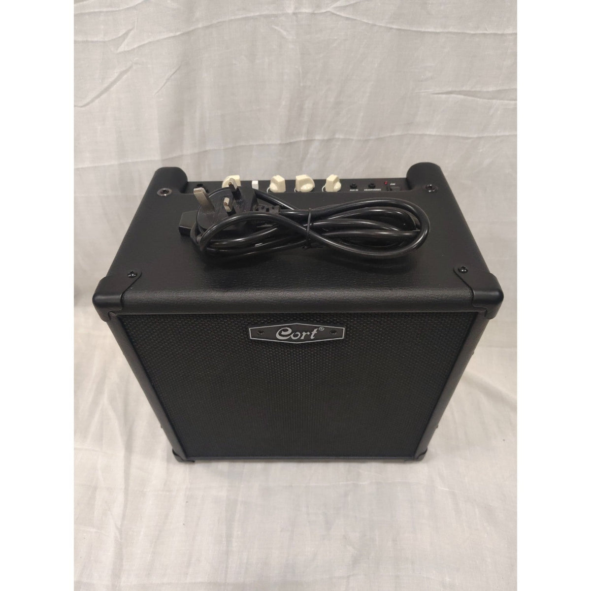 Cort CM20B 20 Watt Combo Bass Amplifiers - Open Box