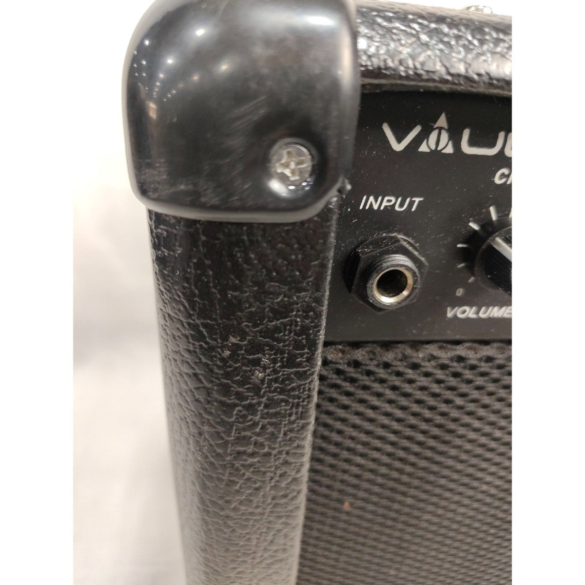 Vault Frenzy 20 Watt Combo Guitar Amplifier with Analog Distortion, Reverb & Delay All Playable Together - Open Box A Stock