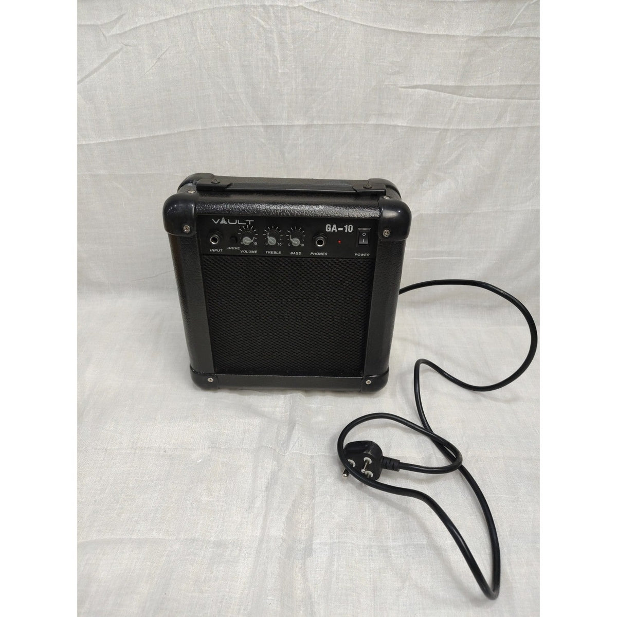 Vault GA10 Guitar Amplifier - 10 watts - Open Box B Stock
