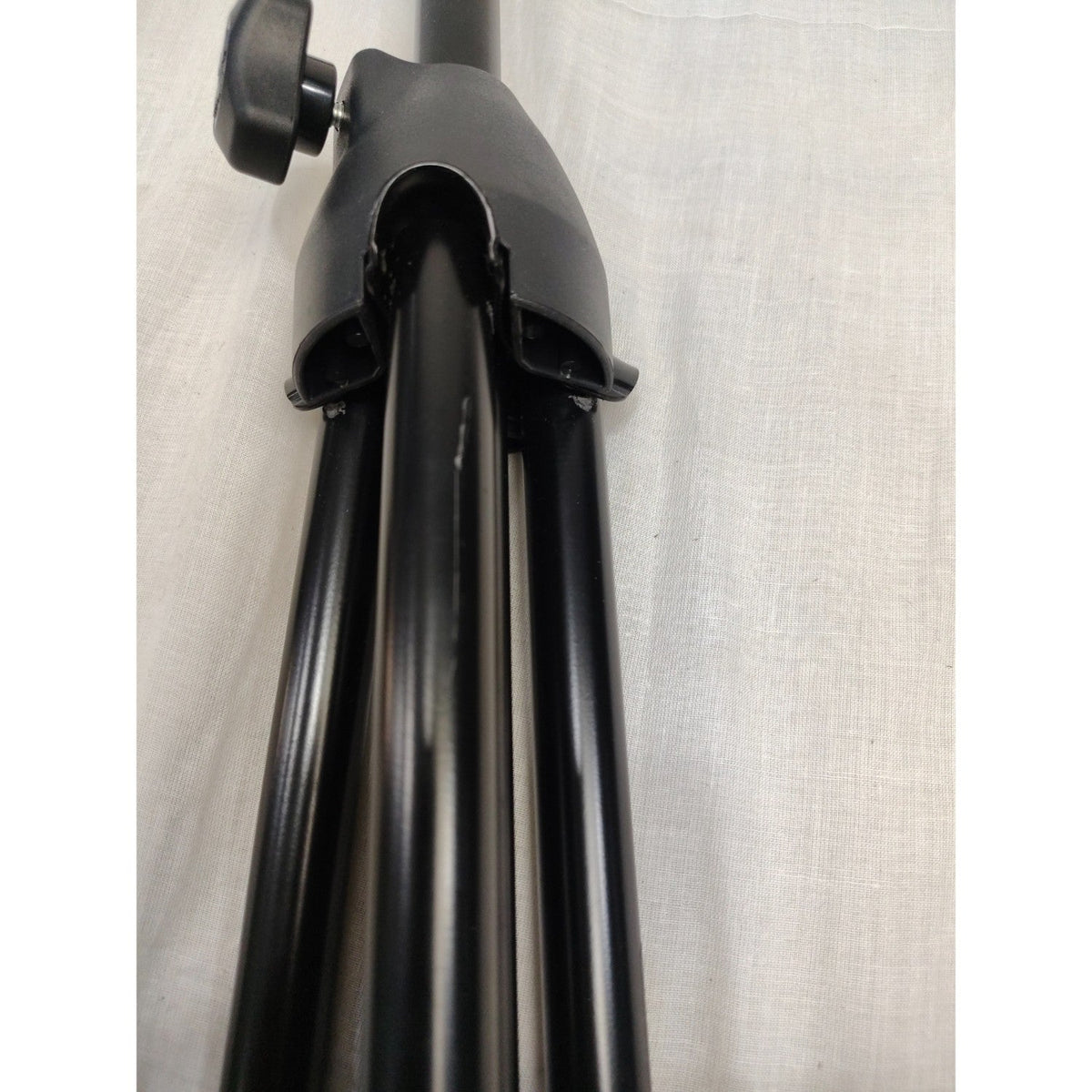 Hercules MS432B Stage Series Mic Stand - Open Box A Stock