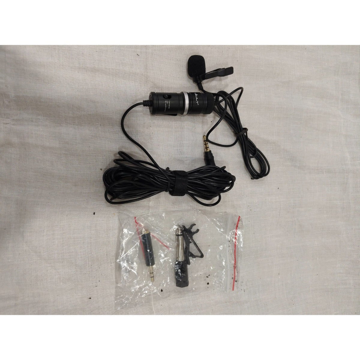Vault VLM-B 3.5 Lavalier Microphone with 5.5 meter Audio Cable - Ideal for Vlogging, Podcasting, Conferences, Video chat - Open Box A Stock