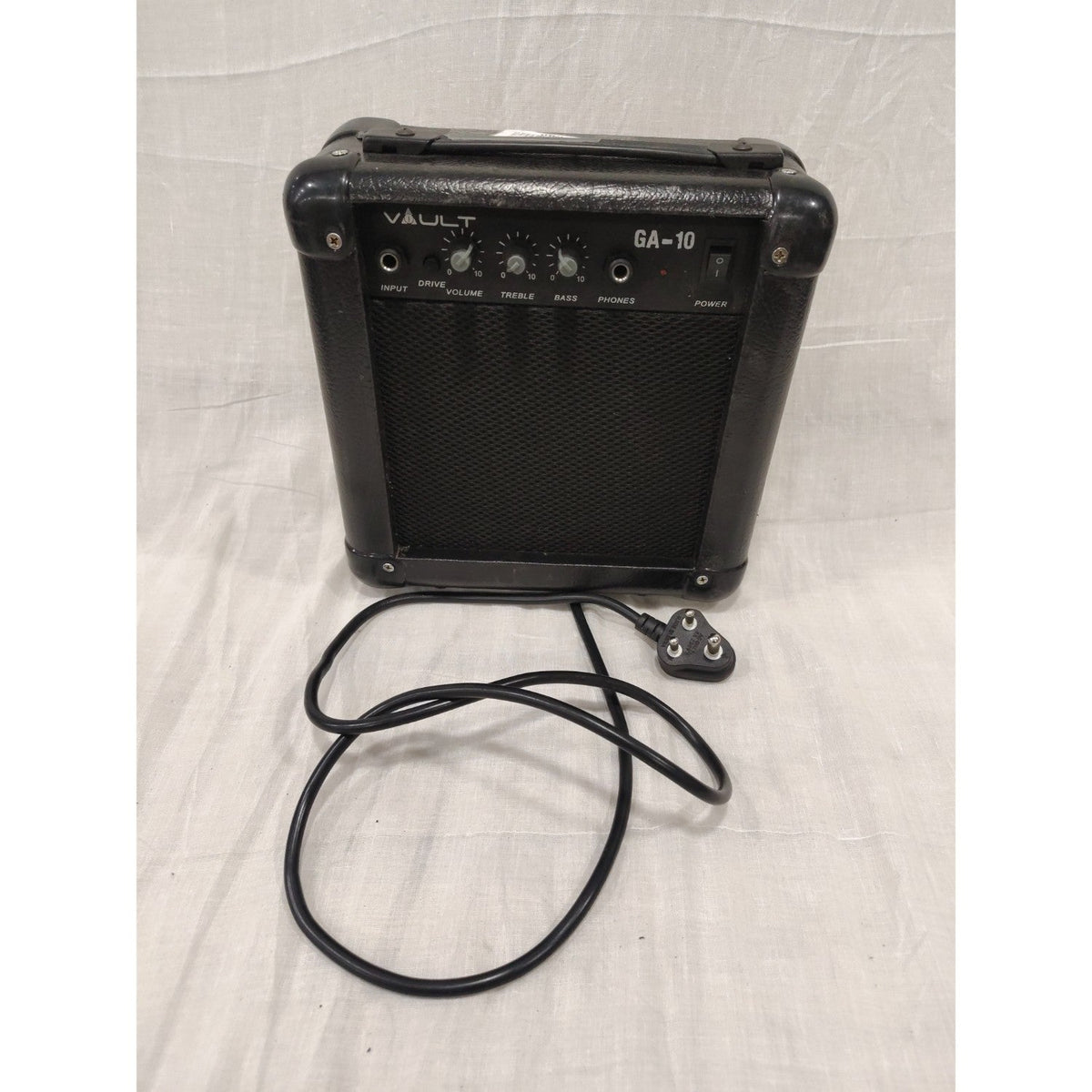Vault GA10 Guitar Amplifier - 10 watts - Open Box A Stock