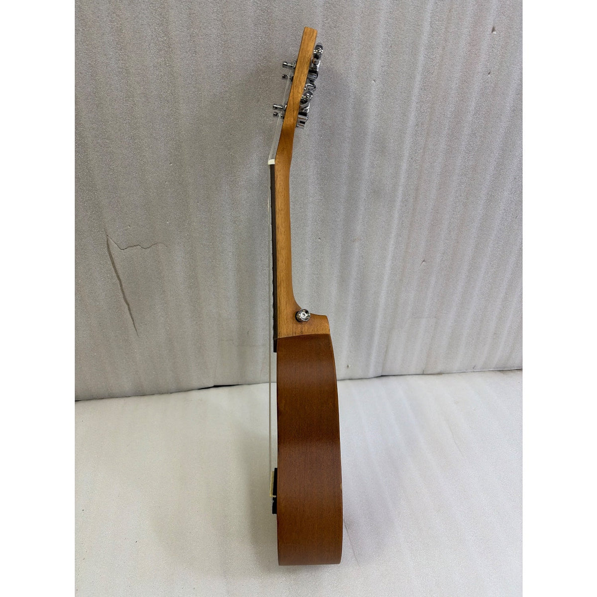 Vault UK-100S 21 inch Arched Back Soprano Ukulele With Gig Bag & Ebook - Open Box