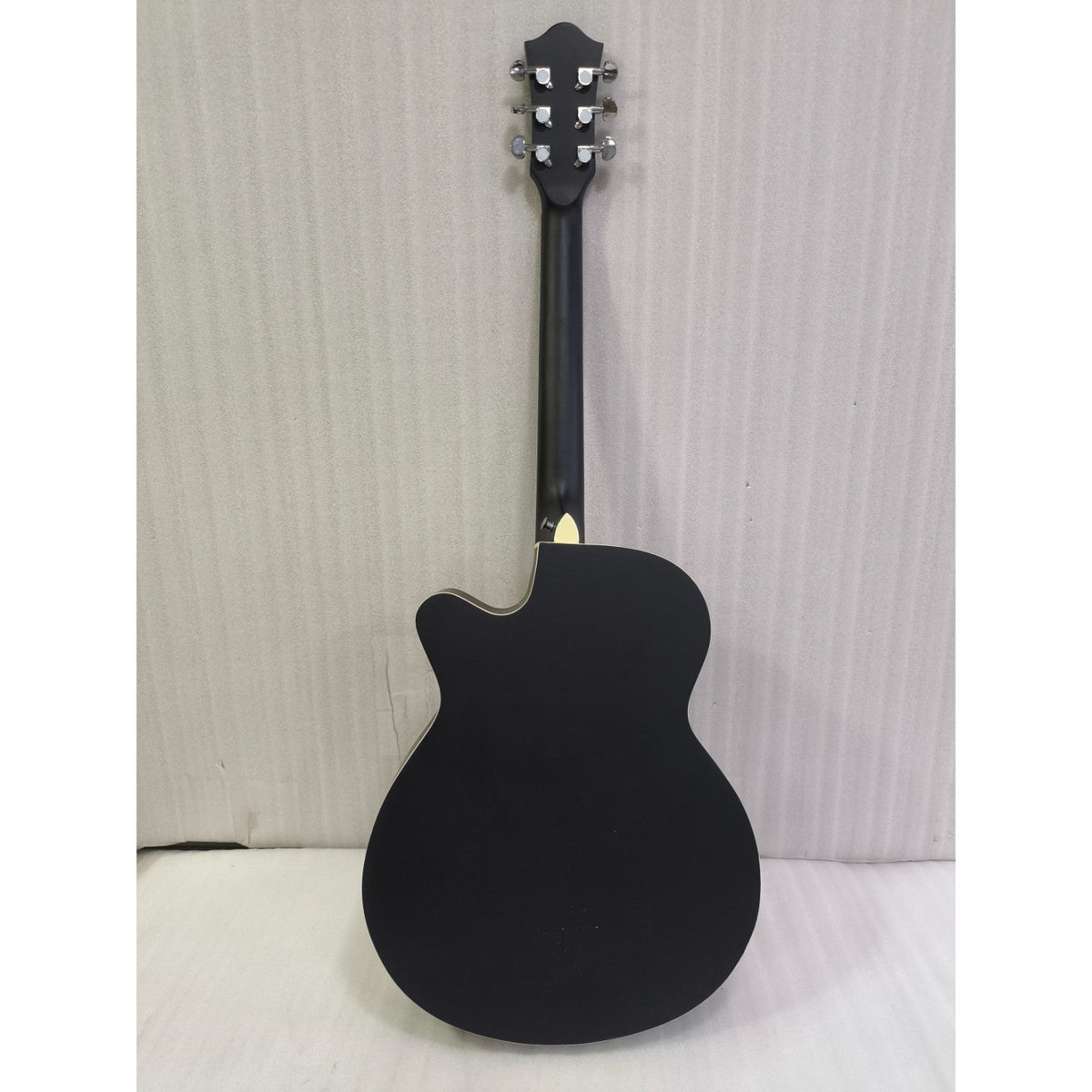 Henrix PRO 40C 40-Inch Cutaway Acoustic Guitar with Dual Action Truss Rod, Gigbag, Picks, String Set, Strap, Cloth & Ebook - Open Box