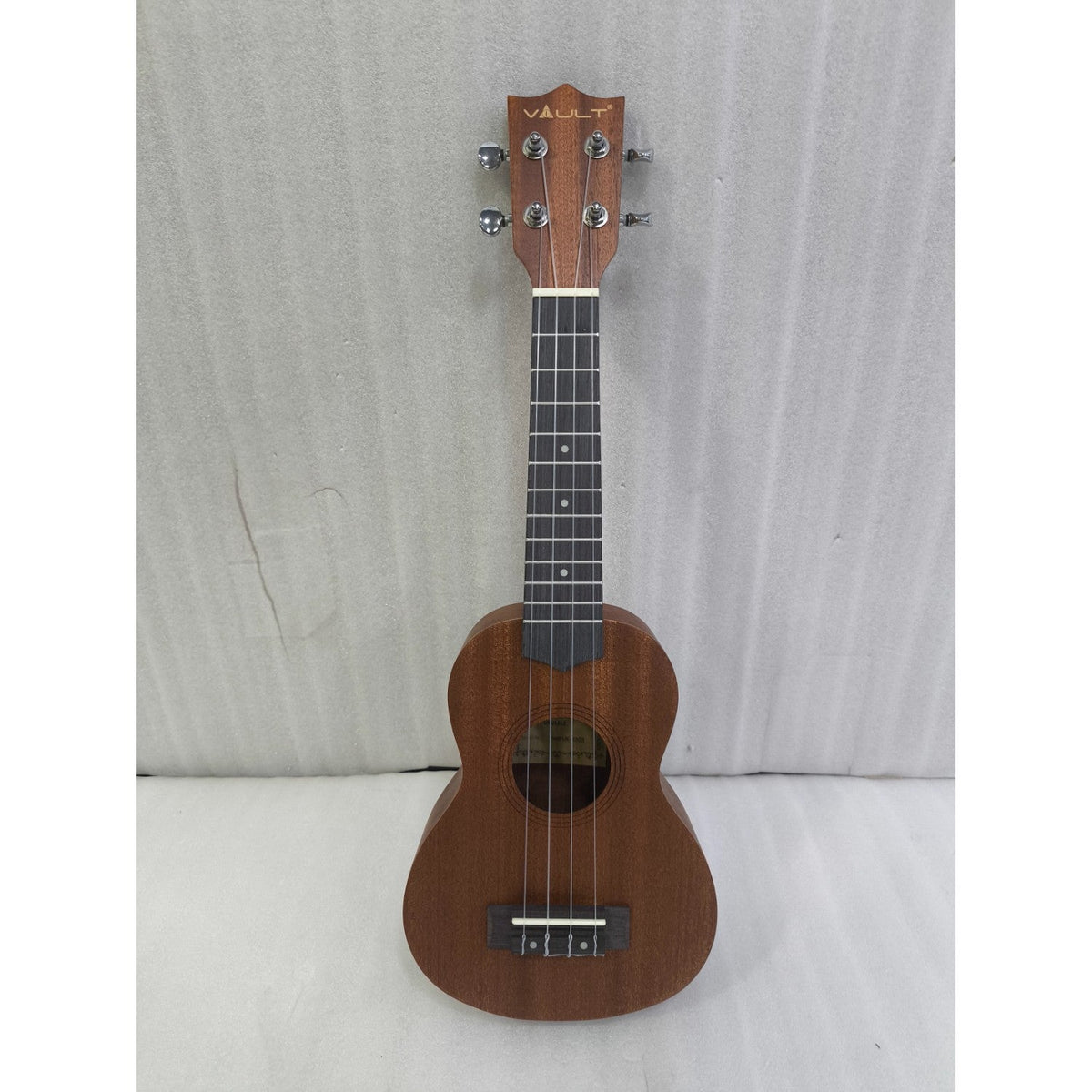 Vault UK-100S 21 inch Arched Back Soprano Ukulele With Gig Bag & Ebook - Open Box