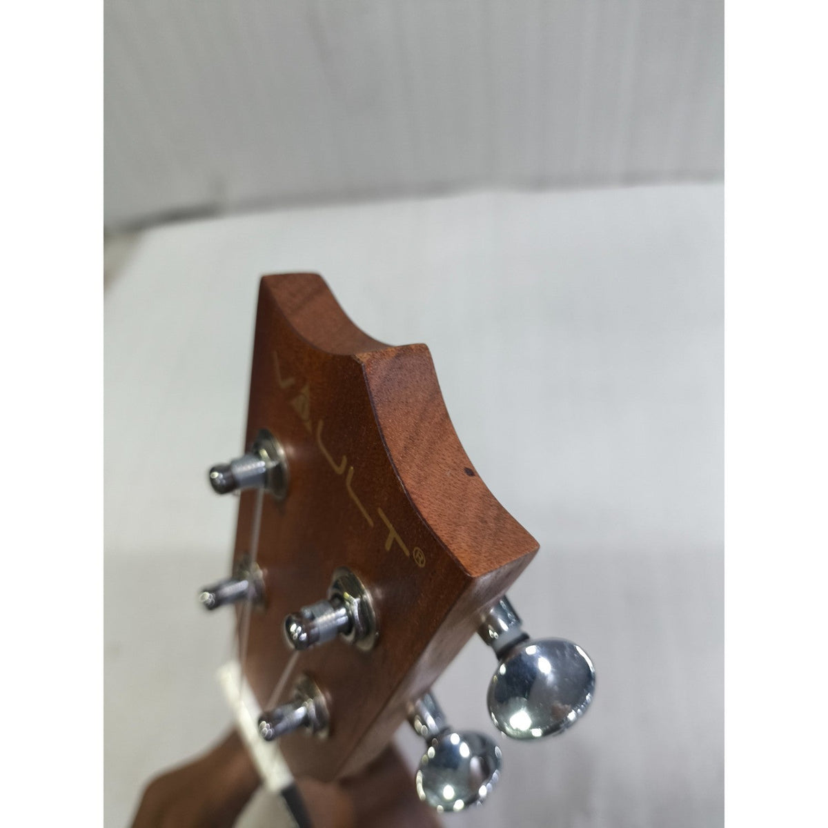 Vault UK-100S 21 inch Arched Back Soprano Ukulele With Gig Bag & Ebook - Open Box