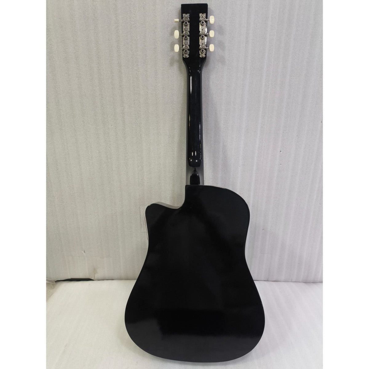 Henrix 38C 38 Inch Cutaway Acoustic Guitar with Dual Action Truss Rod, Gigbag, Picks, String Set, Strap, Cloth & Ebook - Open Box