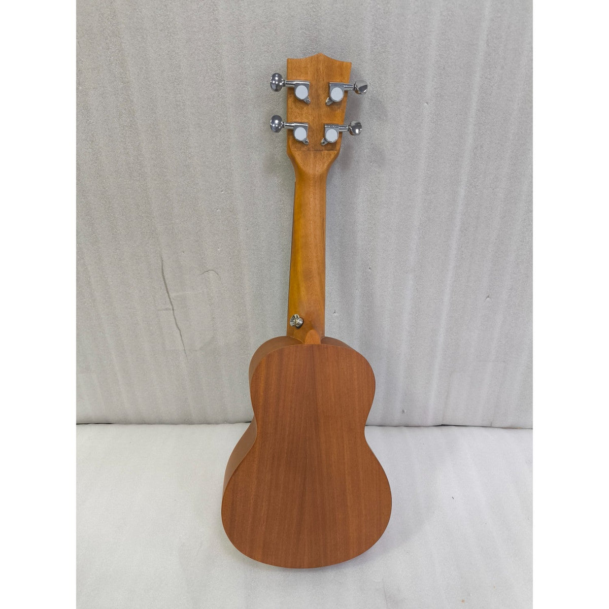 Vault UK-100S 21 inch Arched Back Soprano Ukulele With Gig Bag & Ebook - Open Box