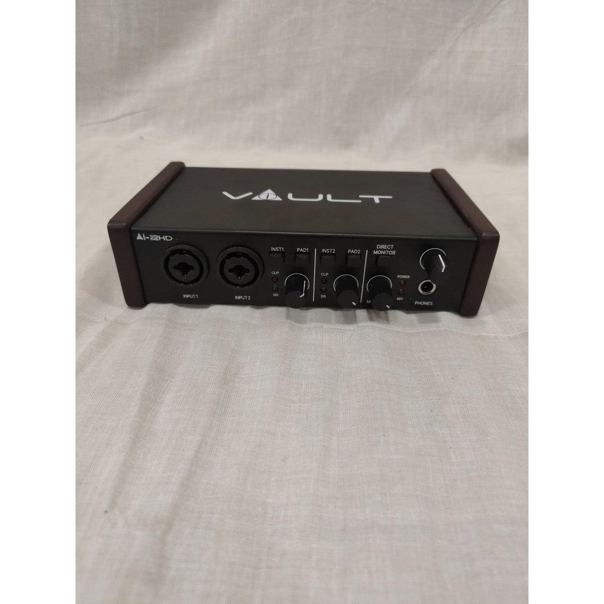 Vault Ai22HD 2x2 USB Audio Interface with 192kHz Recording and Bitwig 8-Track Bundle - Open Box