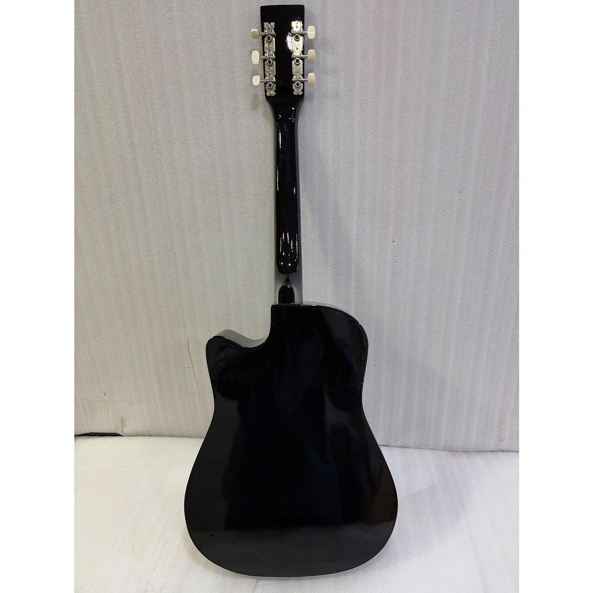 Henrix 38C 38 Inch Cutaway Acoustic Guitar with Dual Action Truss Rod, Gigbag, Picks, String Set, Strap, Cloth & Ebook - Open Box