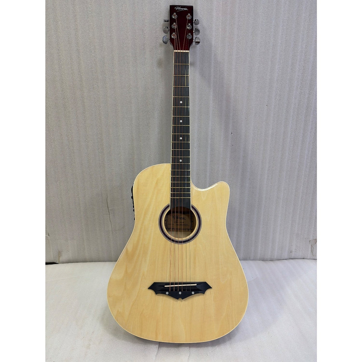 Henrix PRO 38C 38 Inch 6 String Cutaway Acoustic Guitar - Open Box
